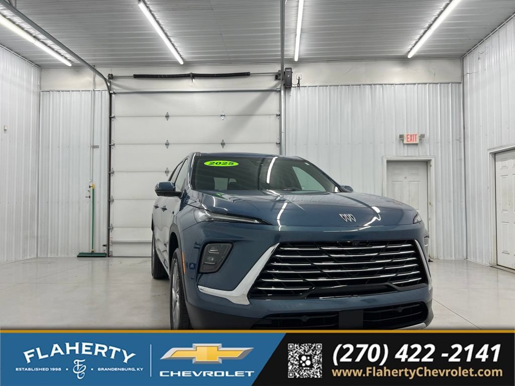 Used 2025 Buick Enclave Preferred w/ Power Package FWD image 1