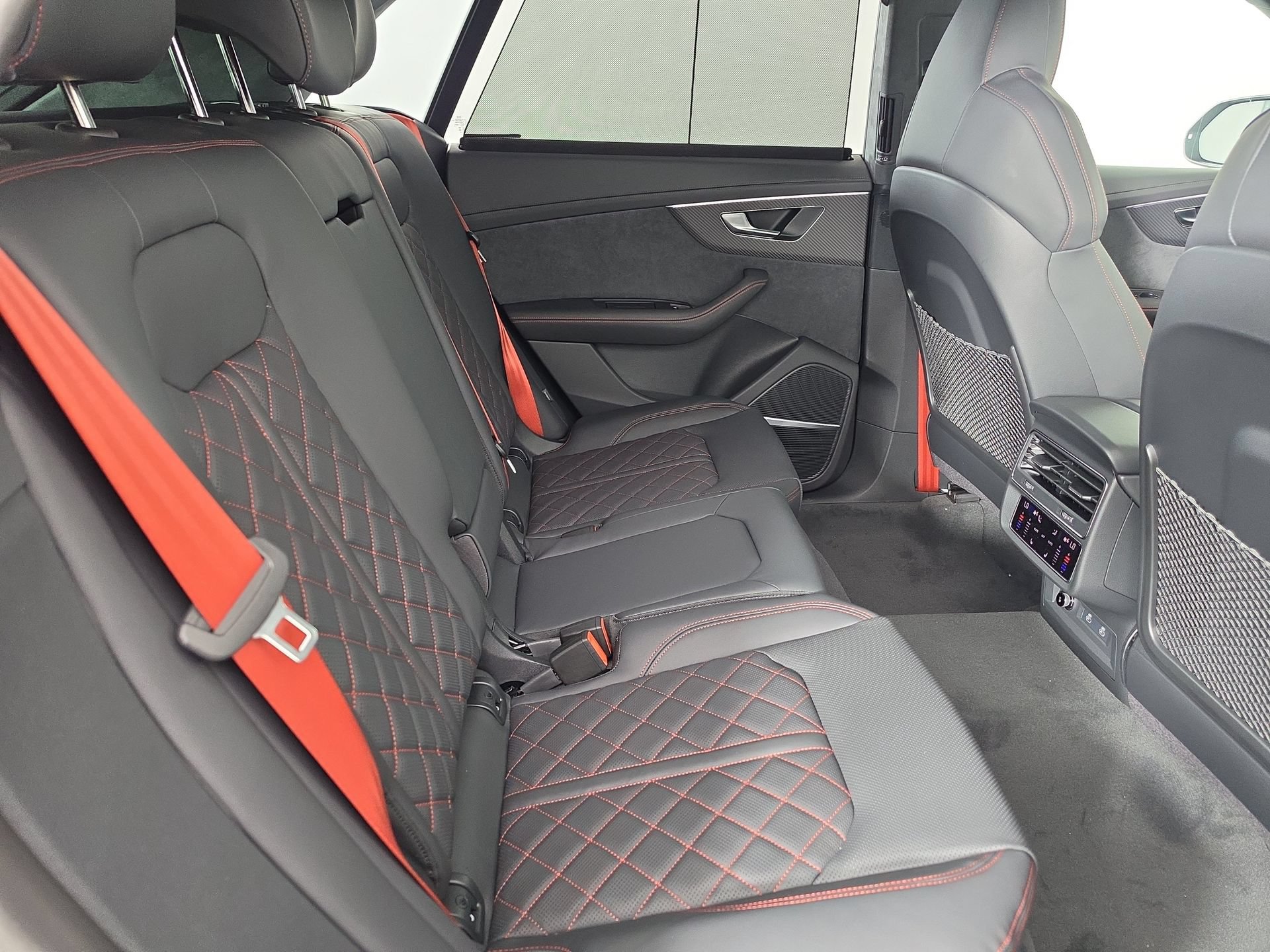 New 2026 Audi SQ8 Prestige AWD/4WD image 39