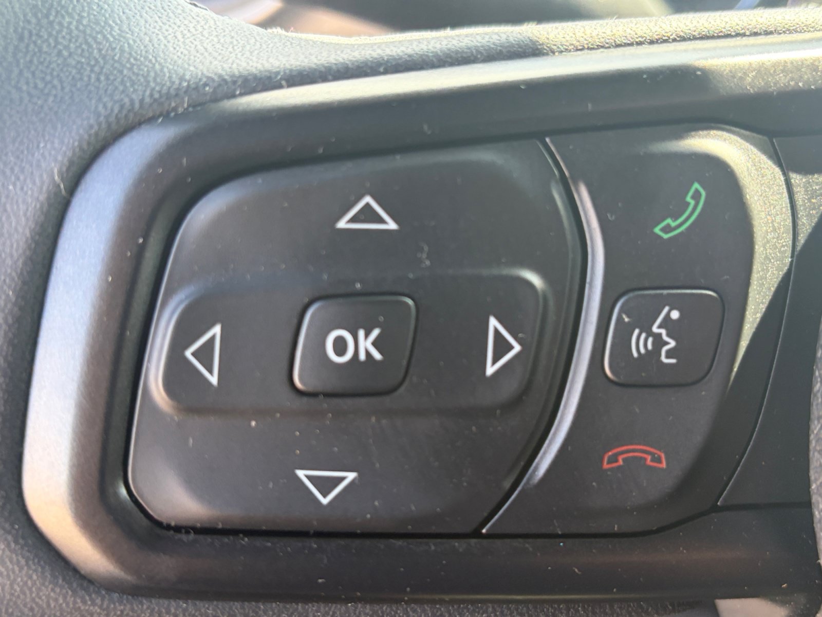Used 2023 Jeep Wrangler Unlimited w/ Sun & Screen Package AWD/4WD image 18