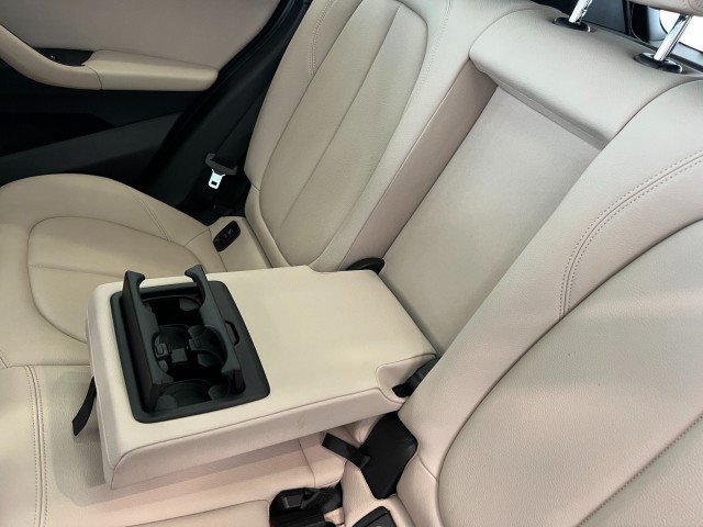 Used 2018 BMW X1 xDrive28i w/ Premium Package AWD/4WD image 34