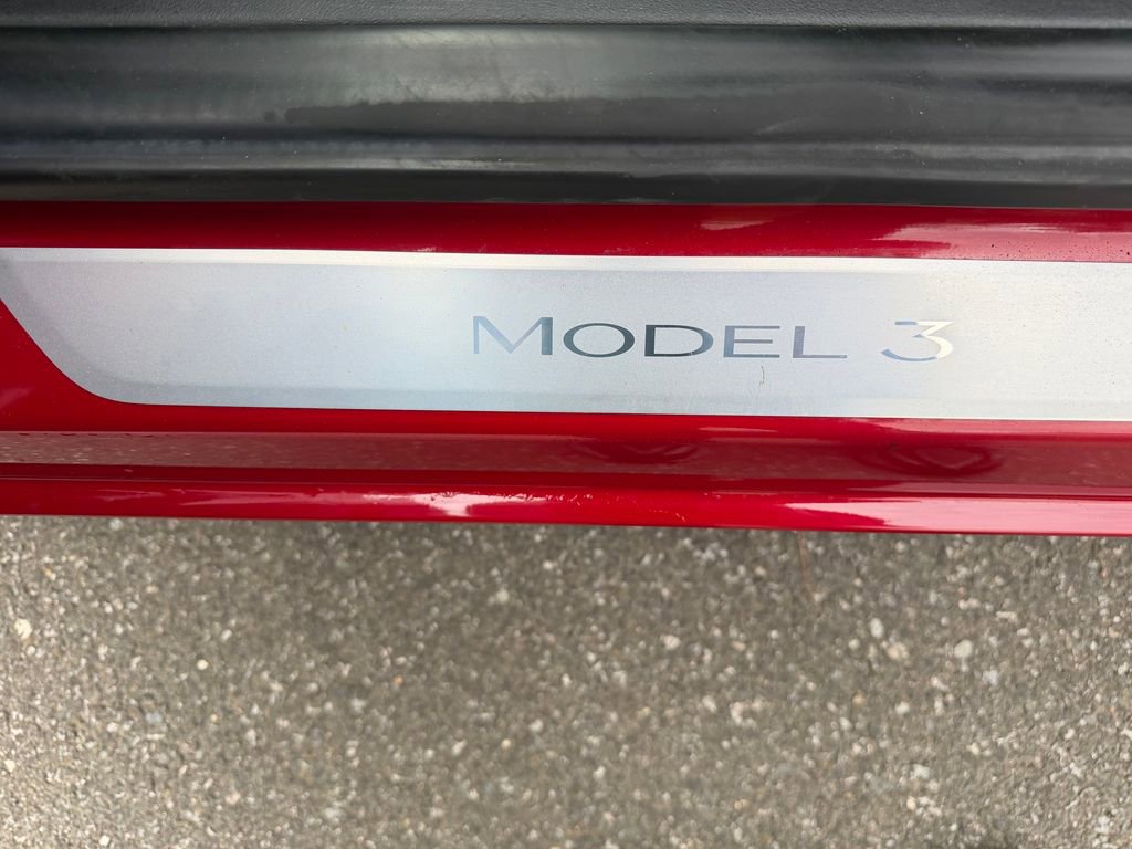 Used 2018 Tesla Model 3 Long Range AWD/4WD image 12