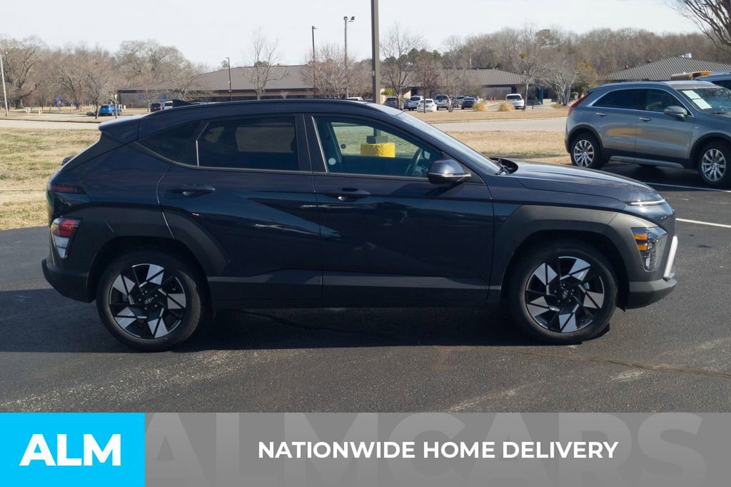 Used 2025 Hyundai Kona SEL image 5