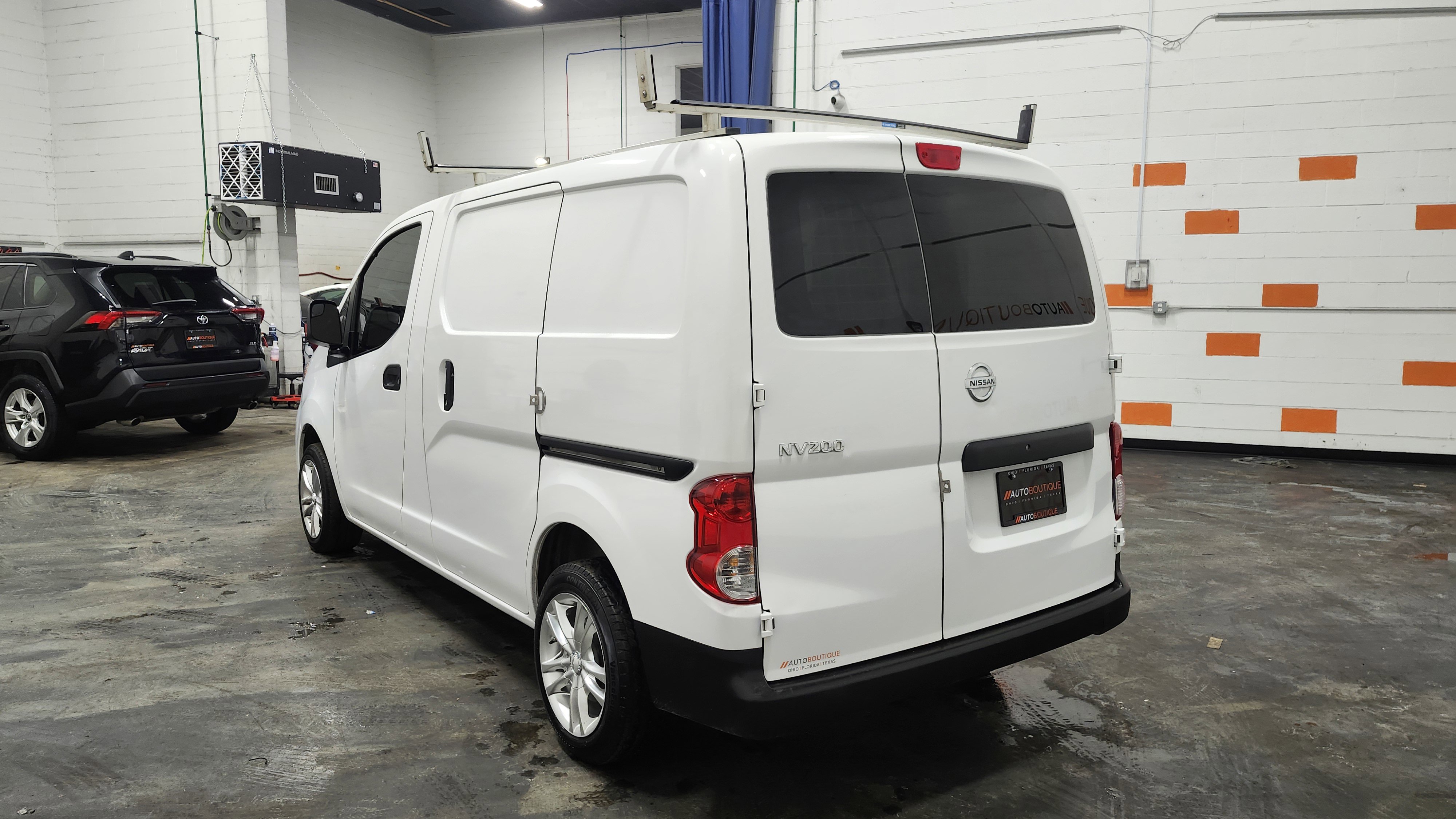 Used 2021 Nissan NV200 S w/ Back Door Glass Package image 13