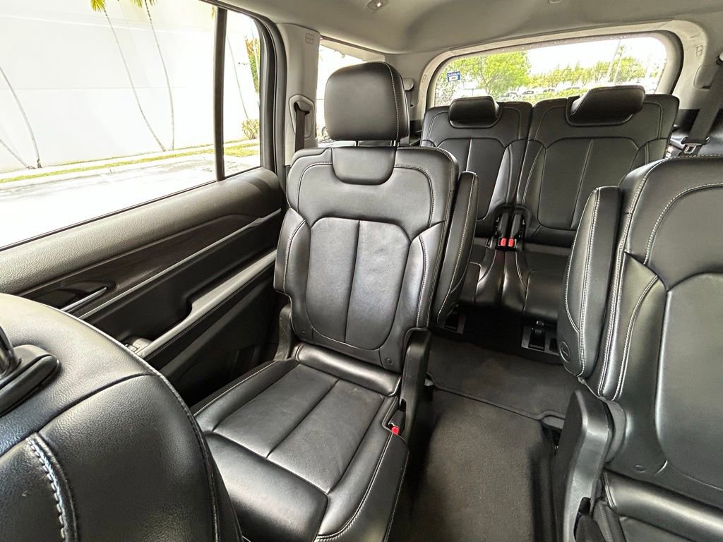 Used 2021 Jeep Grand Cherokee L Limited image 12