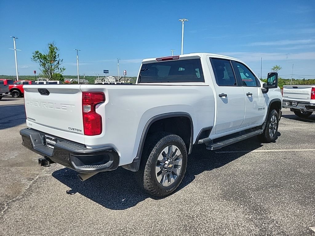 Used 2024 Chevrolet Silverado 2500 Custom w/ Custom Value Package image 7