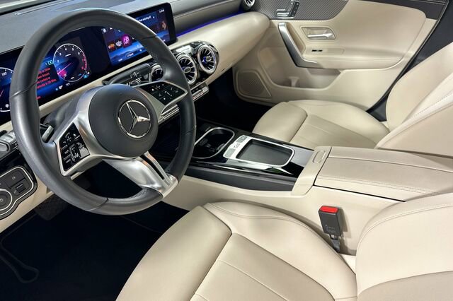 Certified 2025 Mercedes-Benz CLA 250 image 10