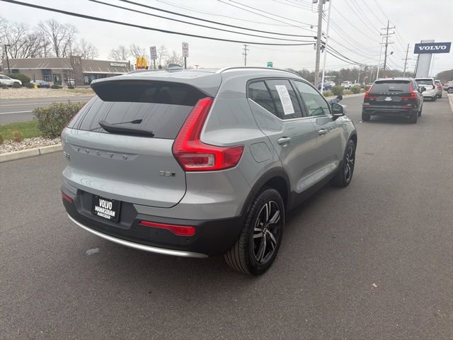 Certified 2025 Volvo XC40 B5 Core image 5