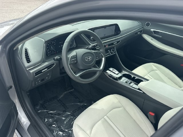 Certified 2023 Hyundai Sonata SEL w/ Convenience Package FWD image 13