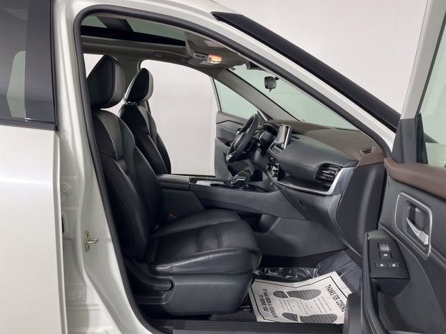 Used 2021 Nissan Rogue SV w/ Premium Package FWD image 40