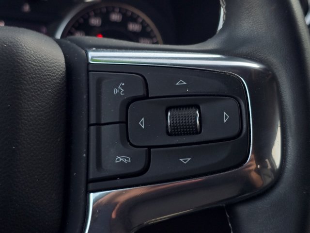Used 2023 Chevrolet Blazer LT FWD image 19