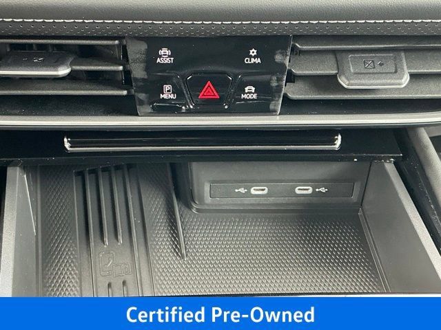 Used 2025 Volkswagen Atlas Cross Sport SE FWD image 27