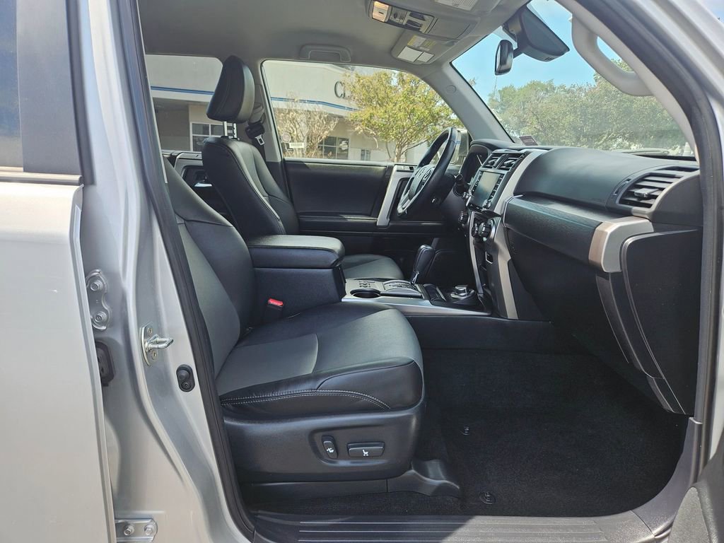 Used 2024 Toyota 4Runner SR5 Premium image 29