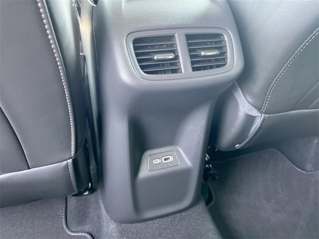 Certified 2022 Buick Envision Essence w/ Safety Package image 21