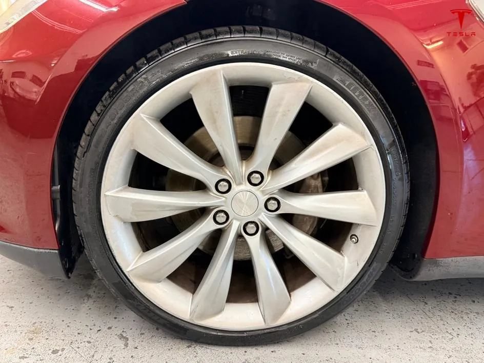 Used 2012 Tesla Model S Signature Performance RWD image 33