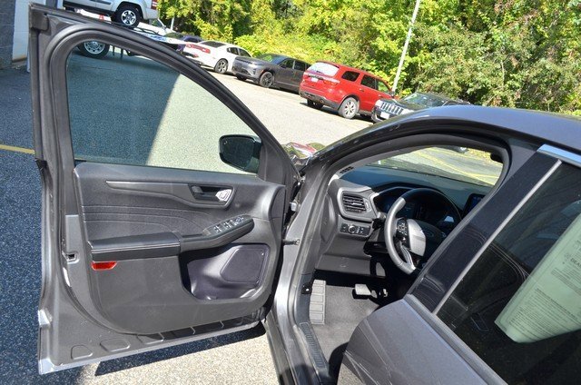 Used 2024 Ford Escape Active image 15