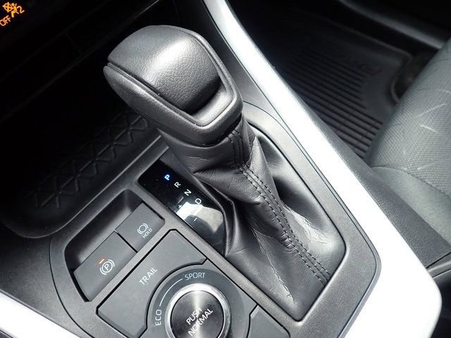 Used 2024 Toyota RAV4 XLE w/ Convenience Package image 25