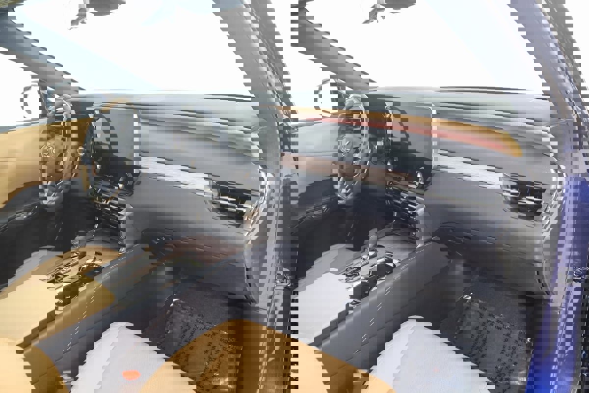 Used 2024 Lexus RX 350 Premium image 43