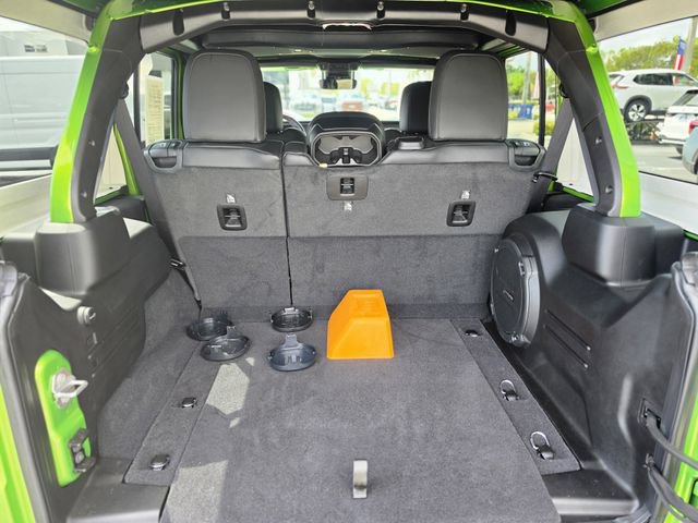 Used 2025 Jeep Wrangler Unlimited Rubicon 392 AWD/4WD image 7