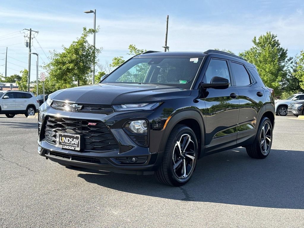 Used 2023 Chevrolet TrailBlazer RS w/ Sun and Liftgate Package FWD image 6