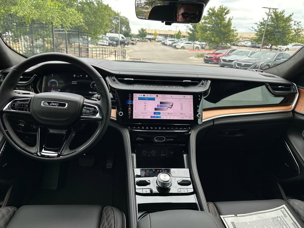 New 2026 Jeep Grand Cherokee Summit AWD/4WD image 28