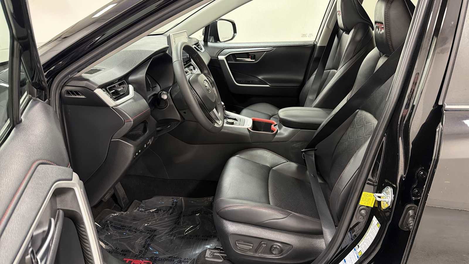 Certified 2022 Toyota RAV4 TRD Off-Road w/ TRD Off-Road Weather Package image 13