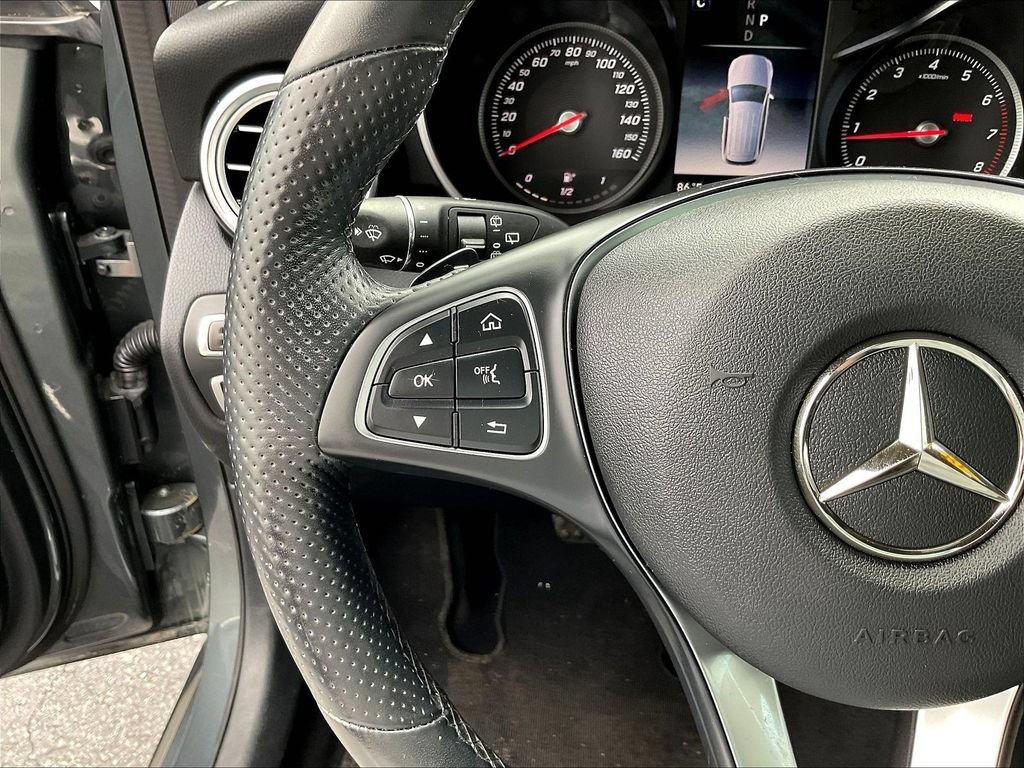 Used 2019 Mercedes-Benz GLC 300 4MATIC image 11