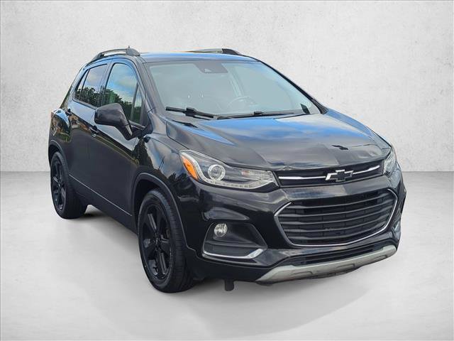 Used 2018 Chevrolet Trax Premier w/ Midnight Edition FWD image 3
