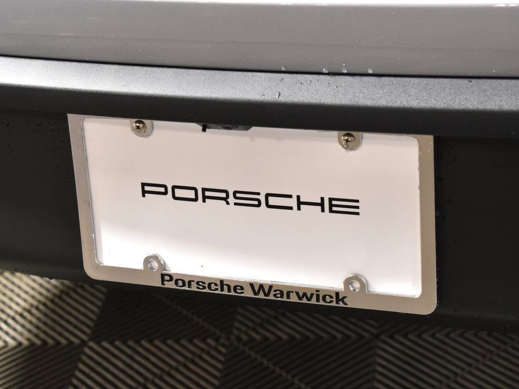 Used 2026 Porsche Macan AWD/4WD image 14