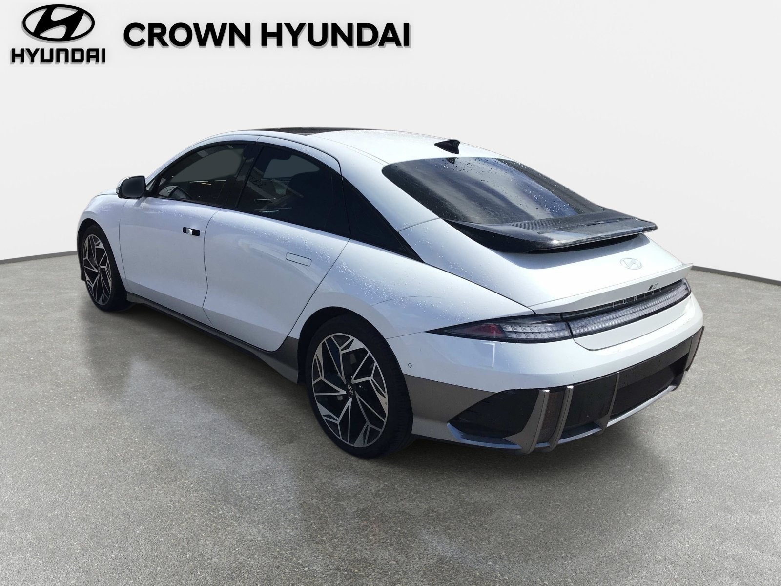 Used 2023 Hyundai Ioniq 6 Limited w/ Cargo Package RWD image 6