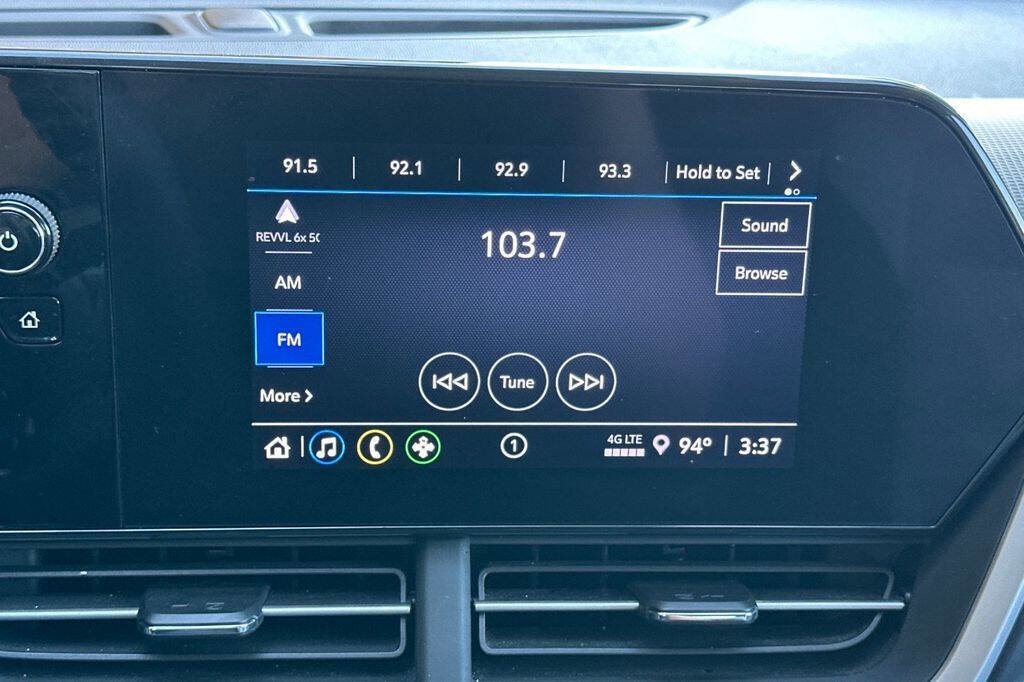 Used 2024 Chevrolet Trax LS w/ LS Convenience Package image 18