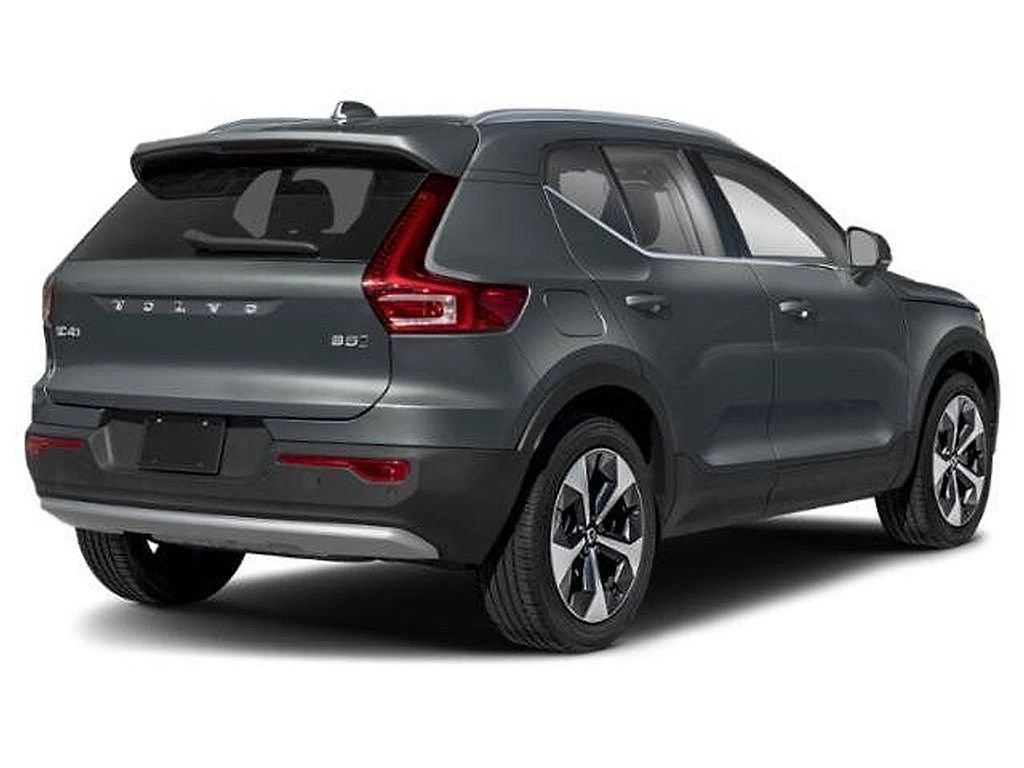 Used 2024 Volvo XC40 B5 Plus w/ Climate Package AWD/4WD image 2
