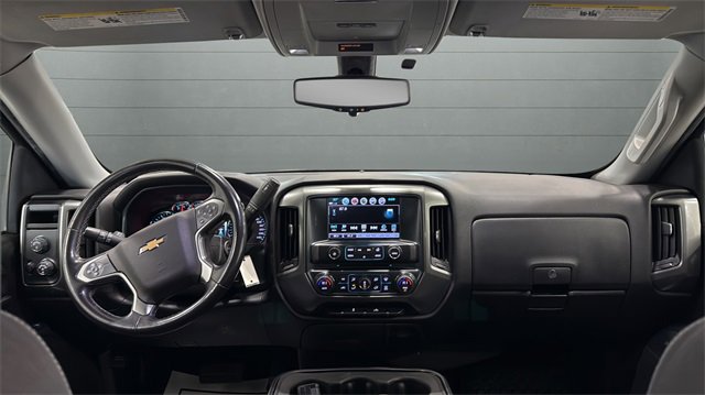 Used 2018 Chevrolet Silverado 1500 LT w/ LT Eassist Package image 10