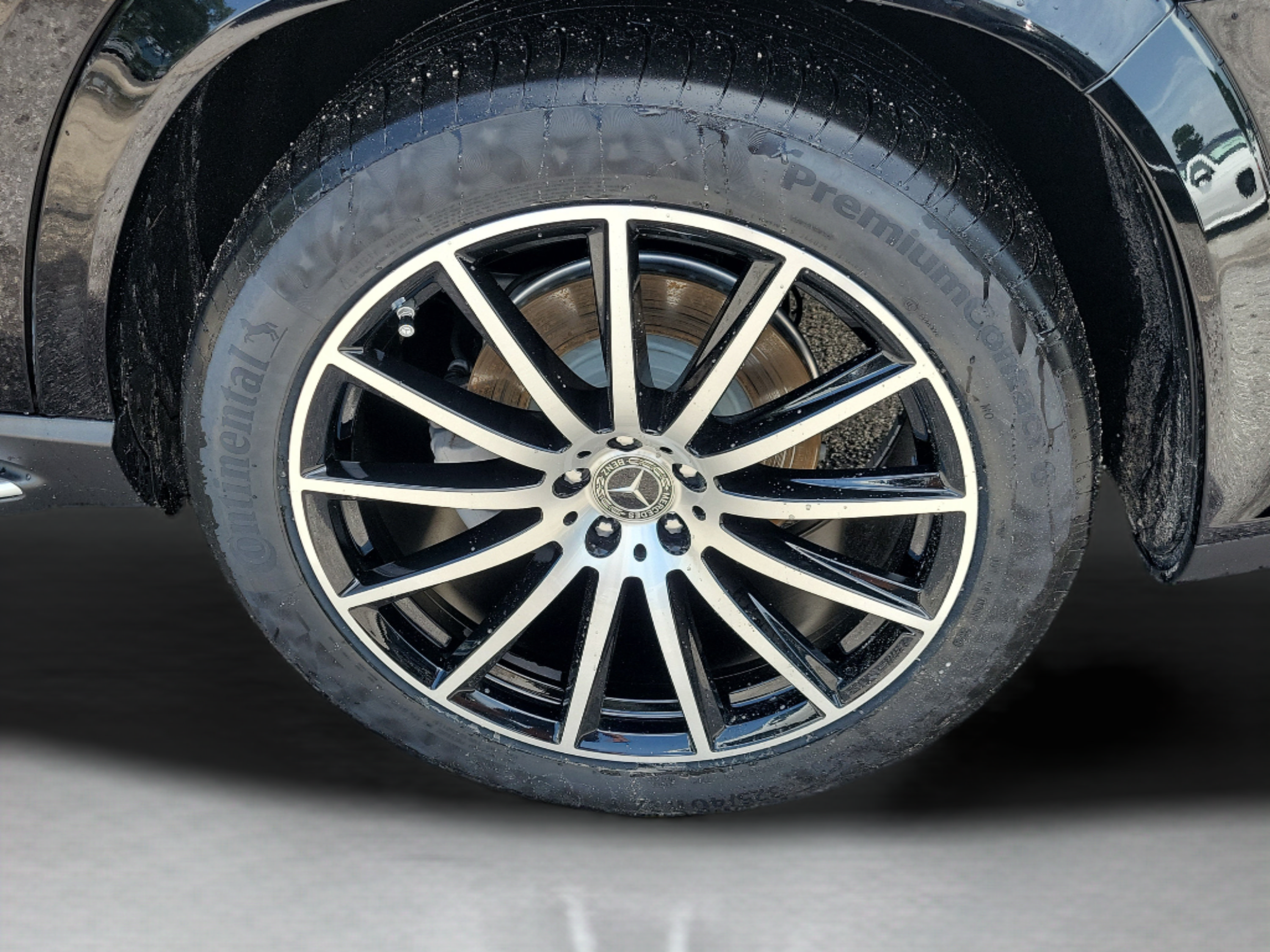 Certified 2025 Mercedes-Benz GLS 580 4MATIC image 31