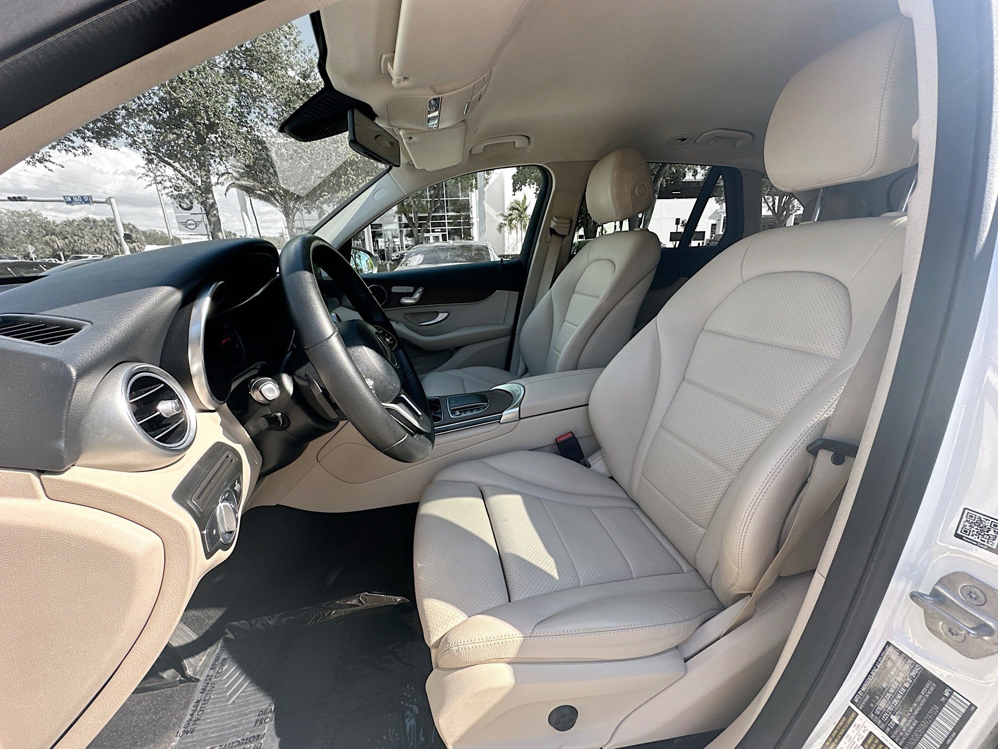 Used 2021 Mercedes-Benz GLC 300 image 20