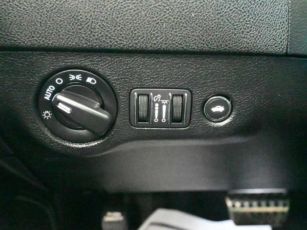 Used 2017 Dodge Charger SRT Hellcat w/ Harman/Kardon Audio Group image 20