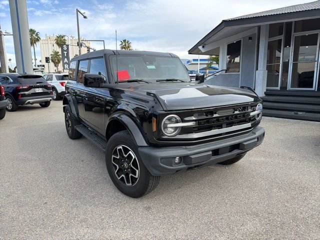 Used 2022 Ford Bronco Outer Banks image 1