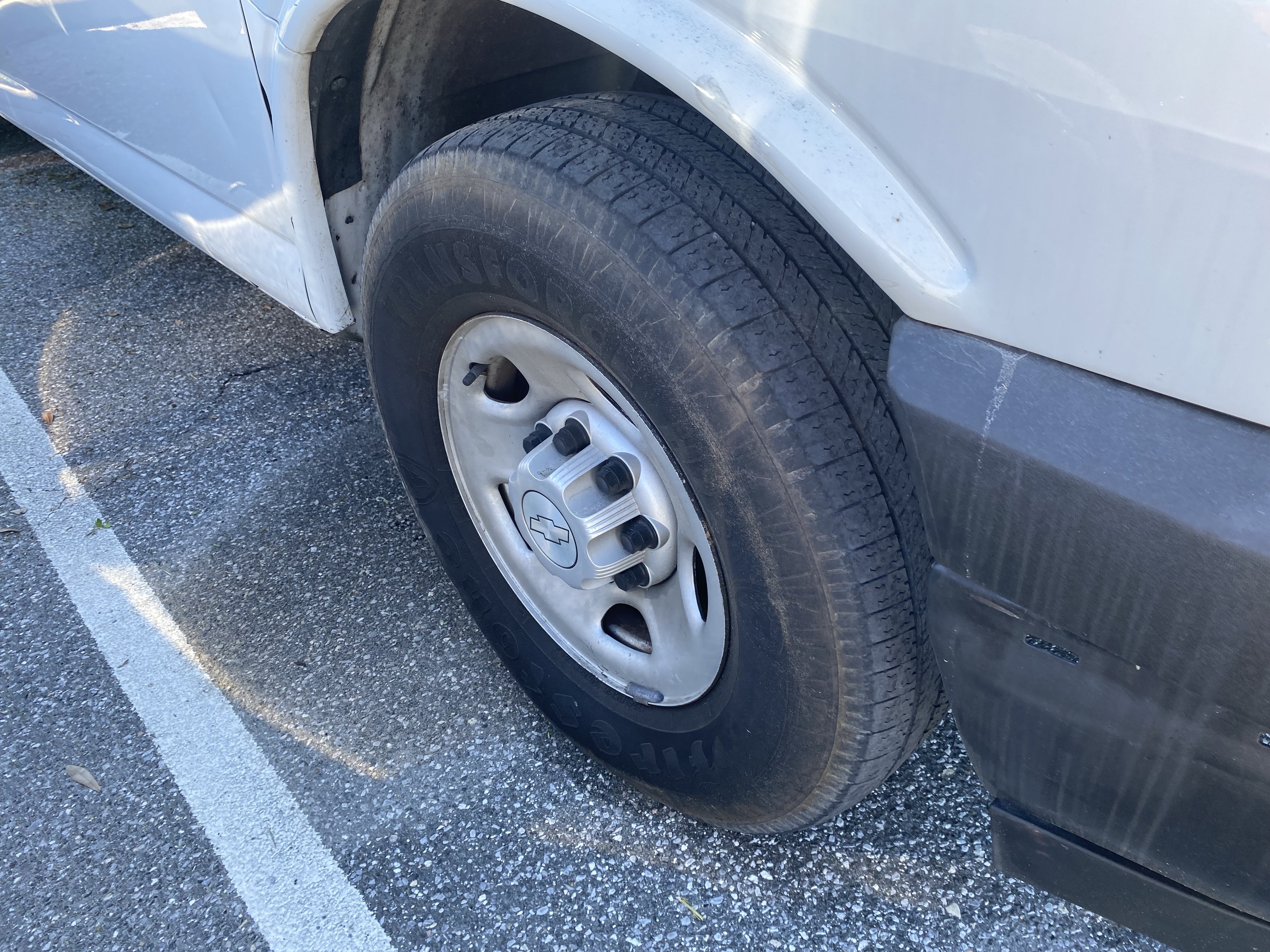 Used 2019 Chevrolet Express 2500 RWD image 7