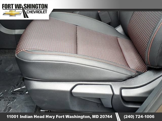 Used 2026 Nissan Kicks SR w/ SR Premium Package FWD image 8