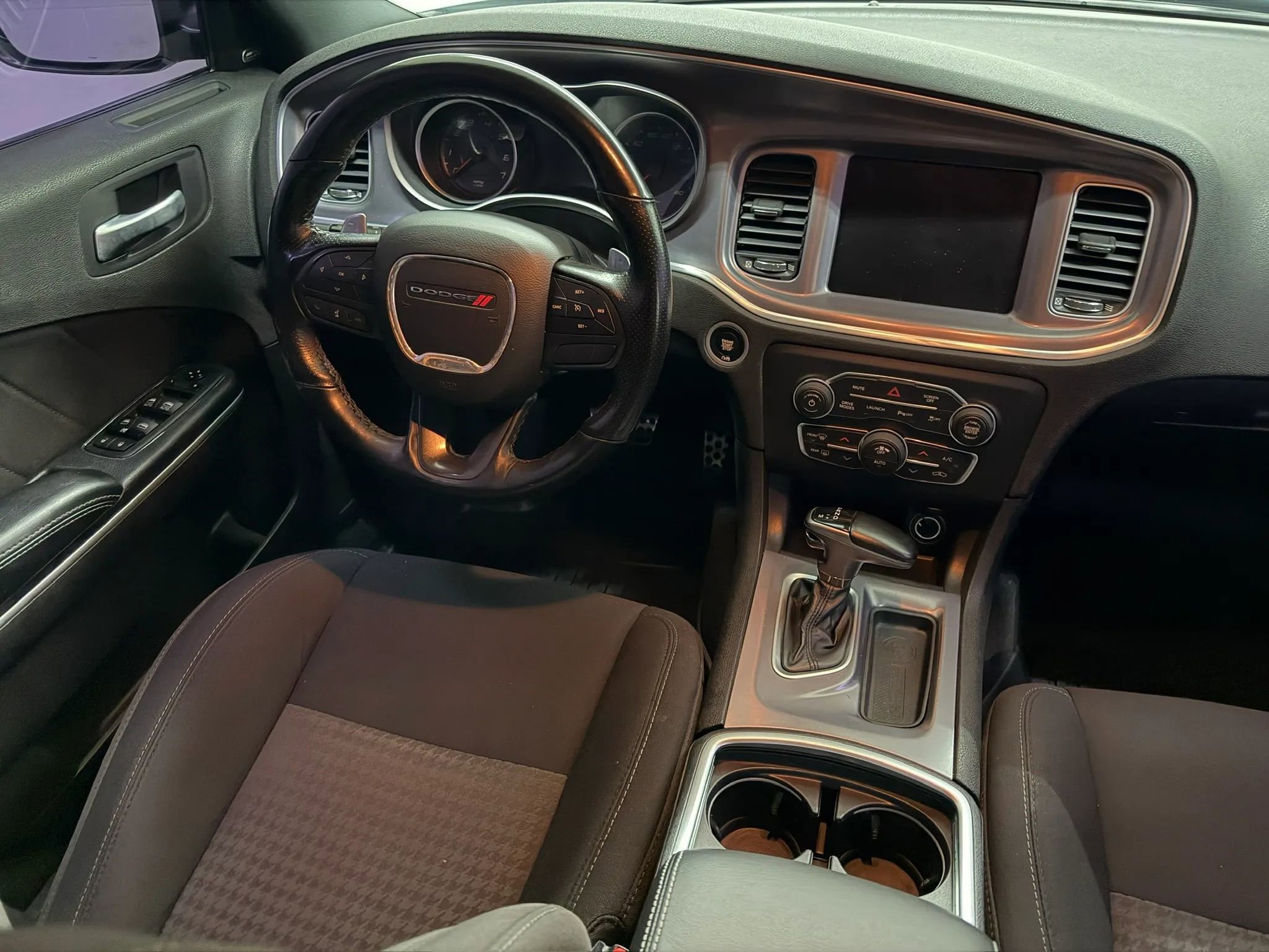 Used 2020 Dodge Charger Scat Pack RWD image 27