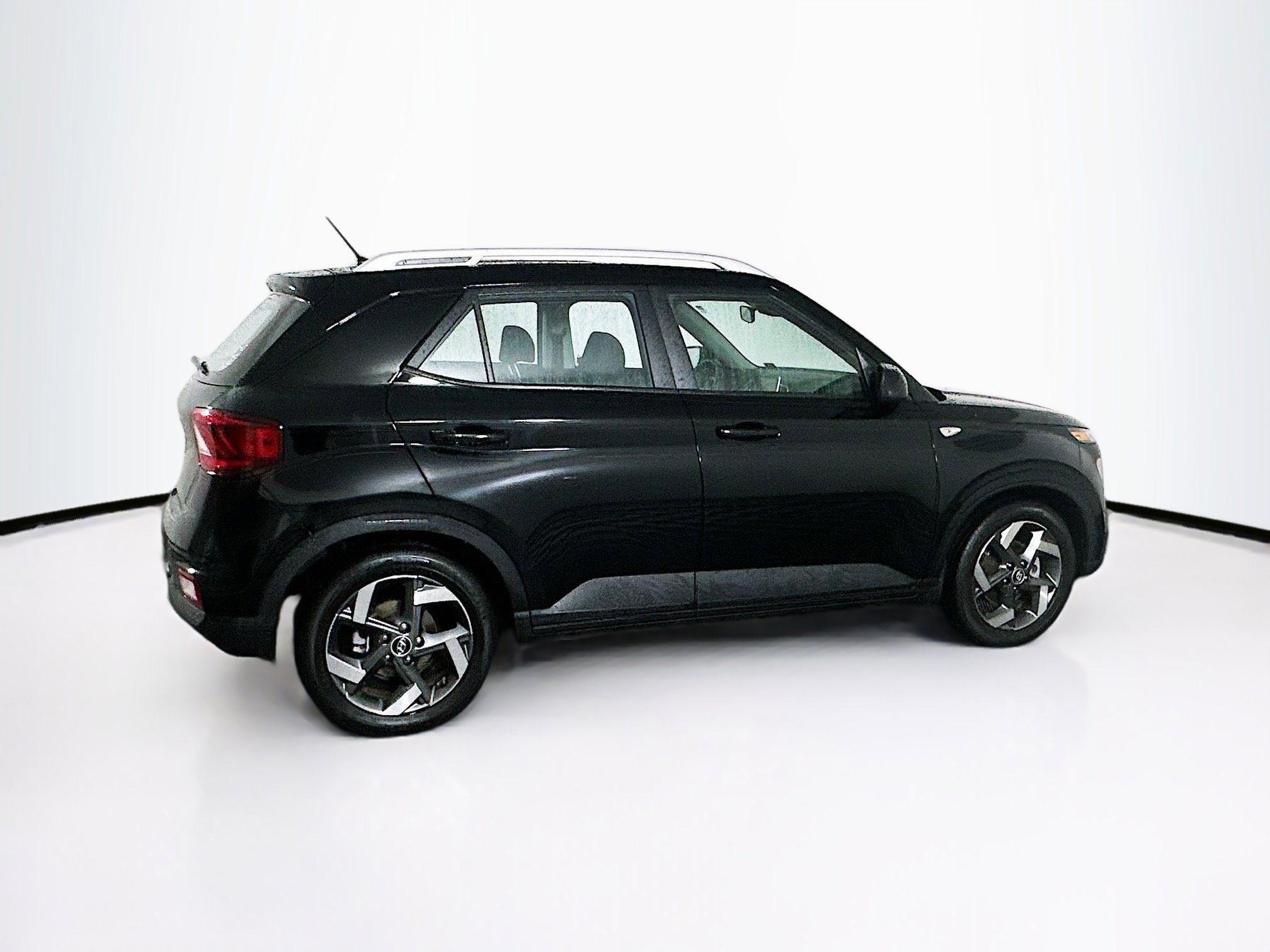 Used 2023 Hyundai Venue SEL image 10