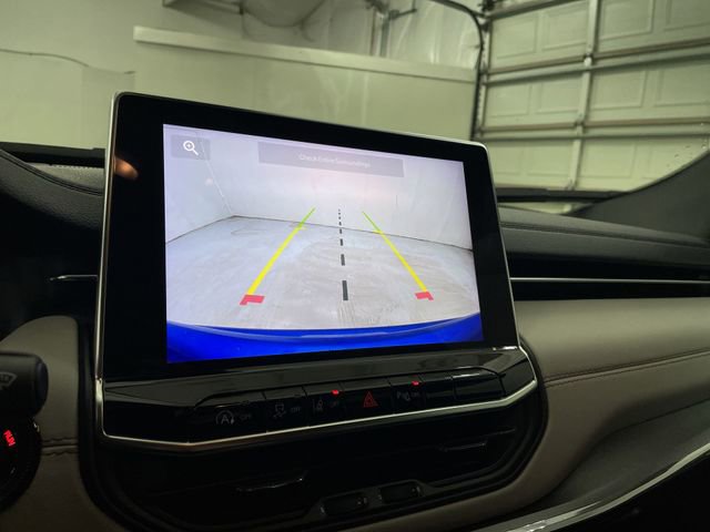 Used 2024 Jeep Compass Limited image 24