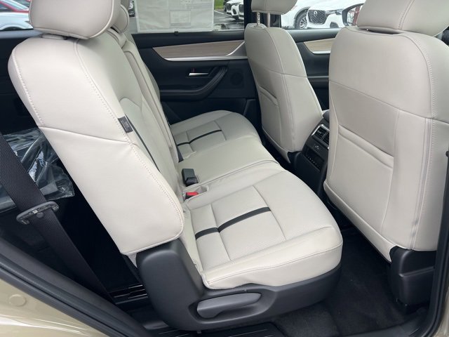 New 2025 MAZDA CX-70 Plug-In Hybrid w/ Premium Pkg image 35