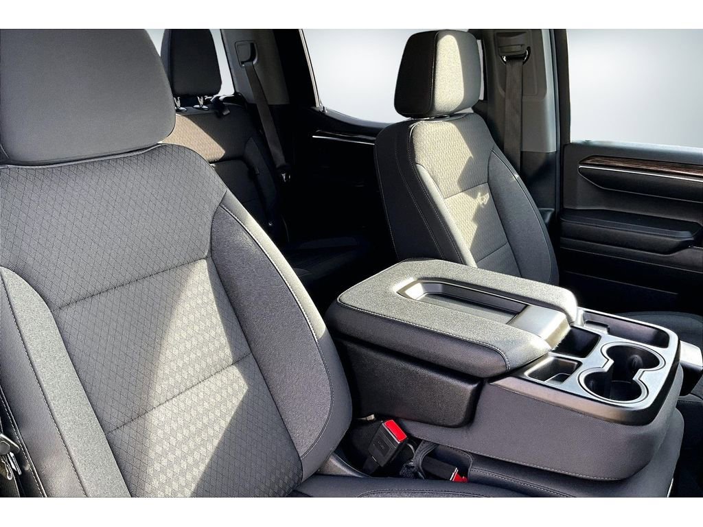 Used 2024 GMC Sierra 1500 Elevation image 26