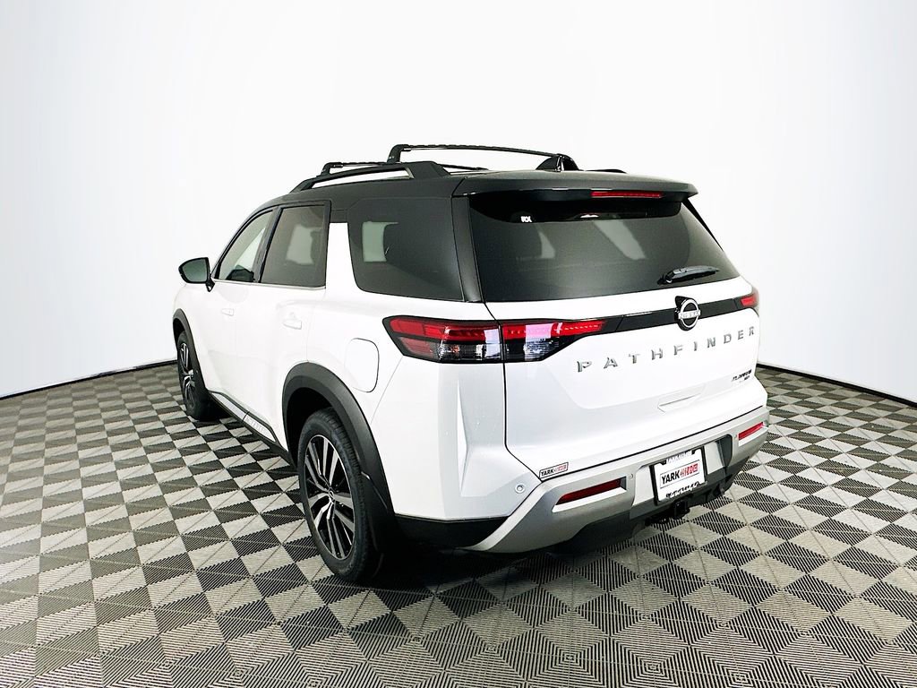 New 2025 Nissan Pathfinder Platinum image 7