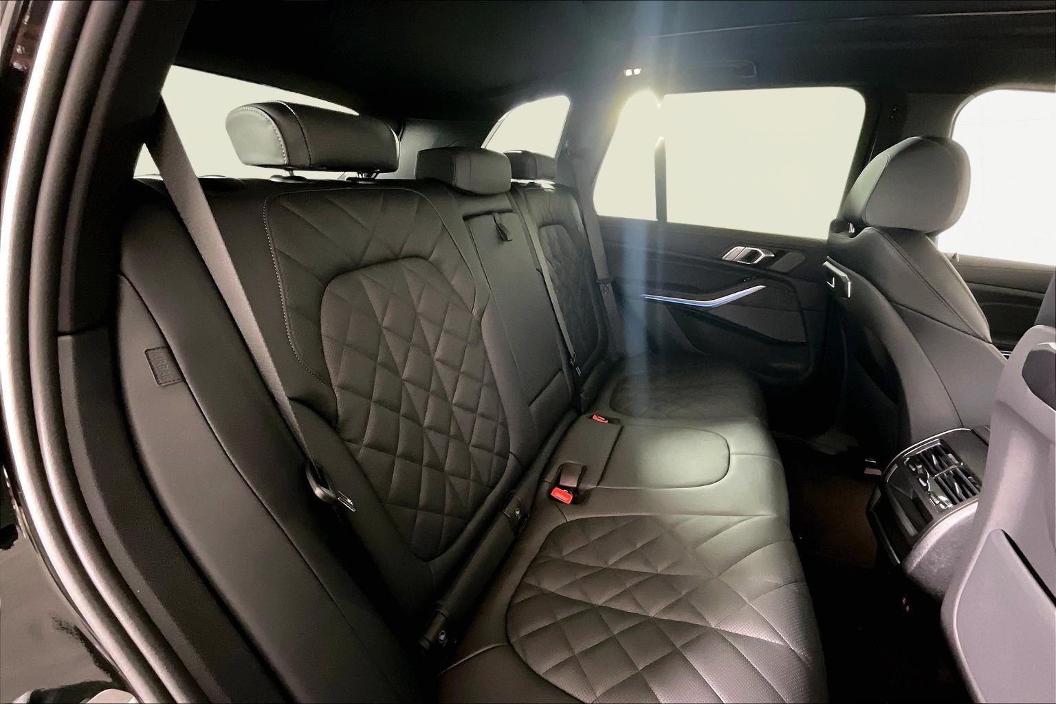 New 2026 BMW X5 xDrive50e image 12