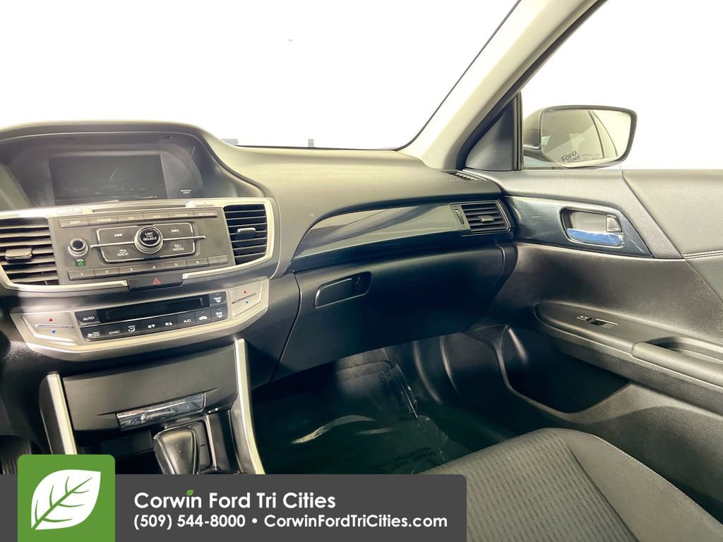 Used 2015 Honda Accord Sport image 25
