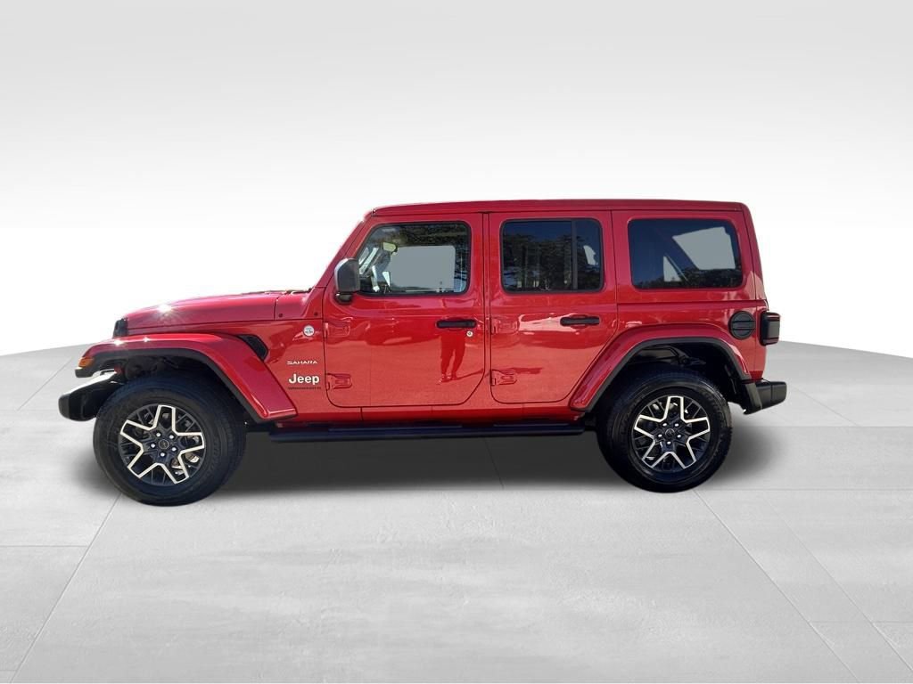 Used 2024 Jeep Wrangler Sahara w/ Technology Group image 8