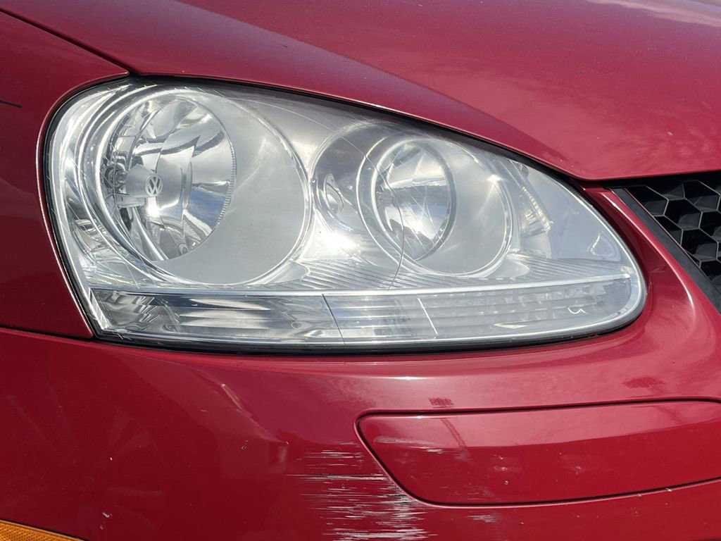 Used 2010 Volkswagen Jetta Wolfsburg Edition FWD image 7