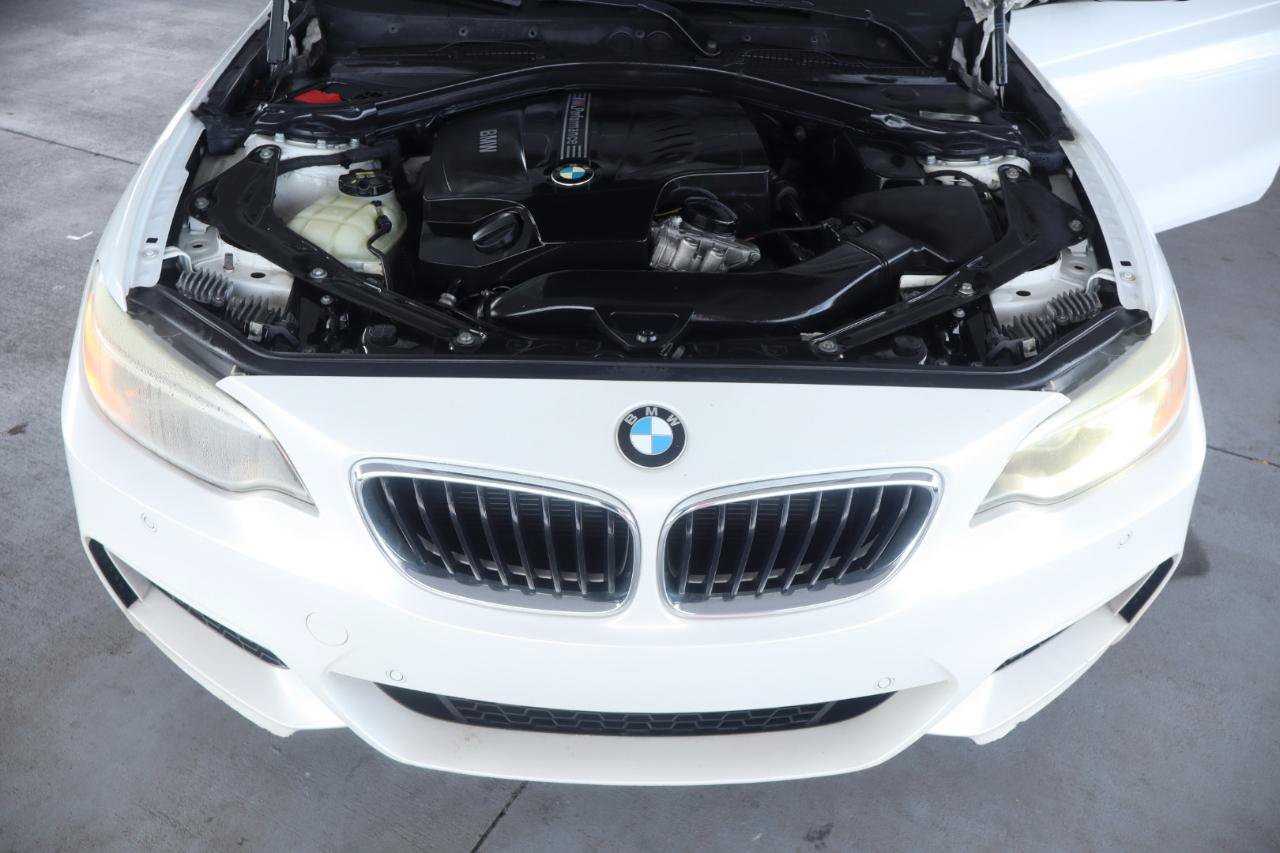 Used 2016 BMW M235i Convertible RWD image 35