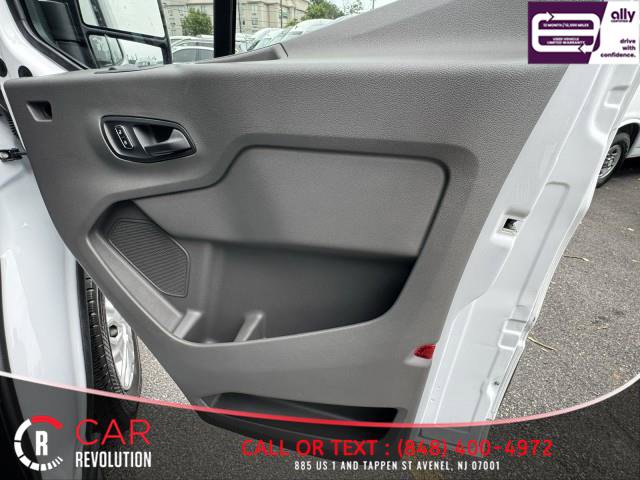 Used 2023 Ford Transit 250 Low Roof RWD image 45